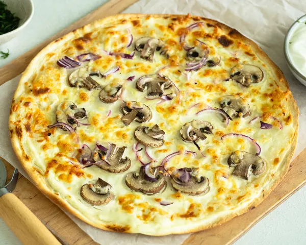 Flammkuchen mit Champignons